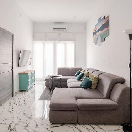 Apartamento En Planta Baja Cerca De La Playa En Badalona Exterior photo