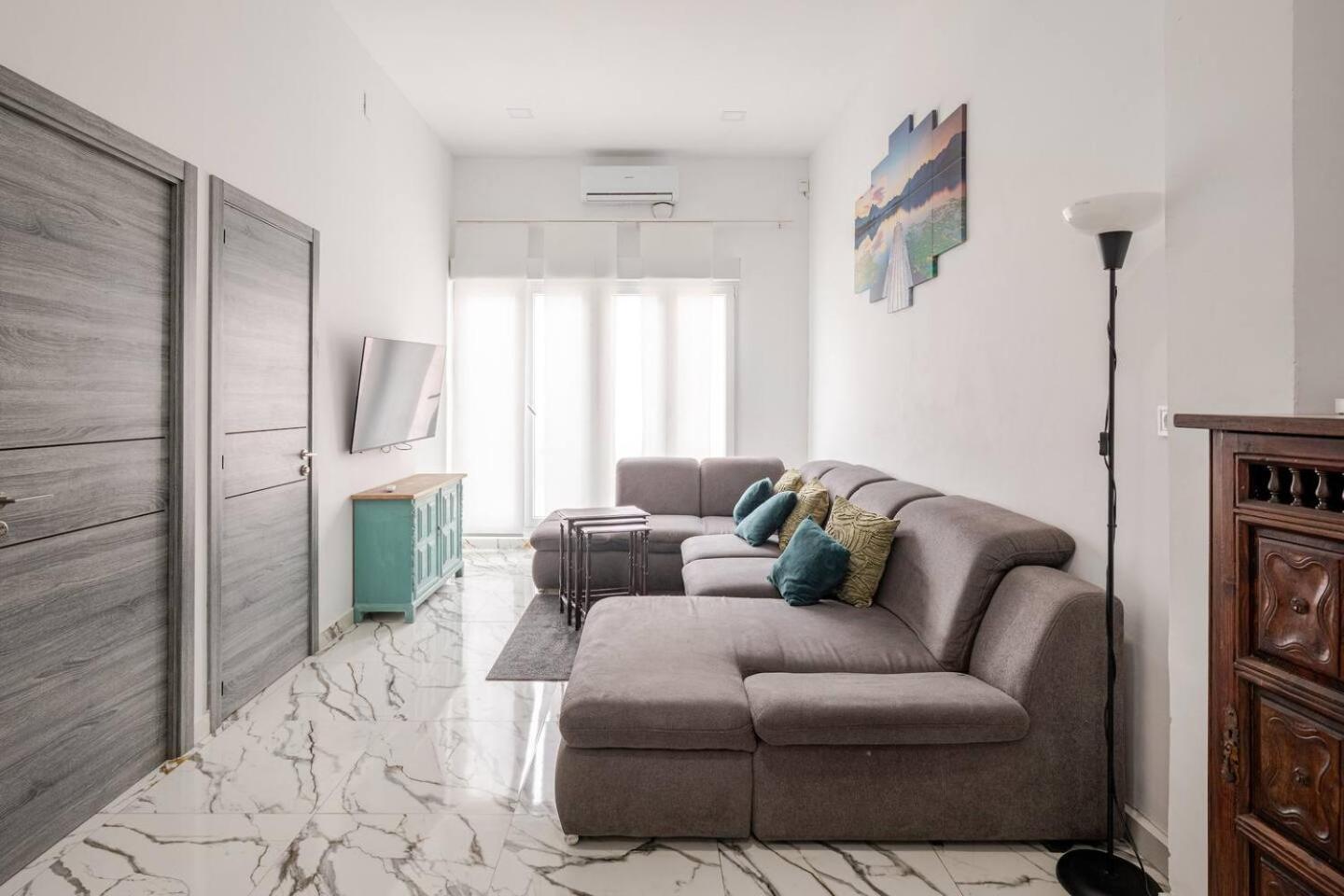 Apartamento En Planta Baja Cerca De La Playa En Badalona Exterior photo